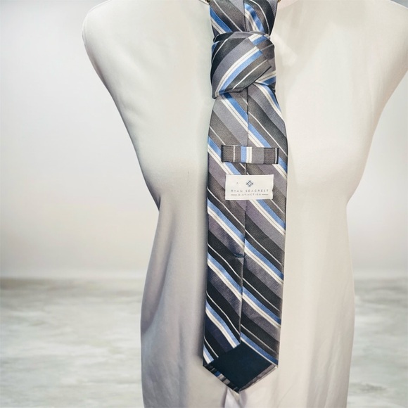 Ryan Seacrest Distinction Striped Tie in Gray and Blue with Diamond Brooch - Picture 3 of 3